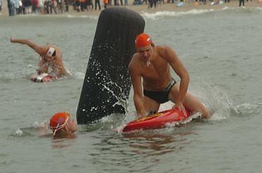 Axel en Sjors tijdens de Board Rescue, EjK 2008