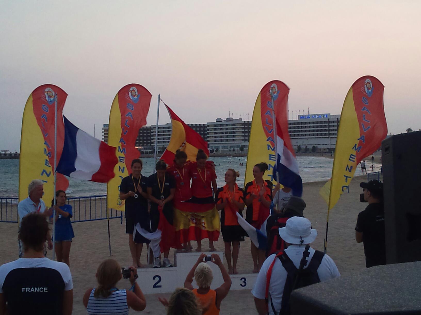 Anneloes en Marianka Brons op Board Rescue!!