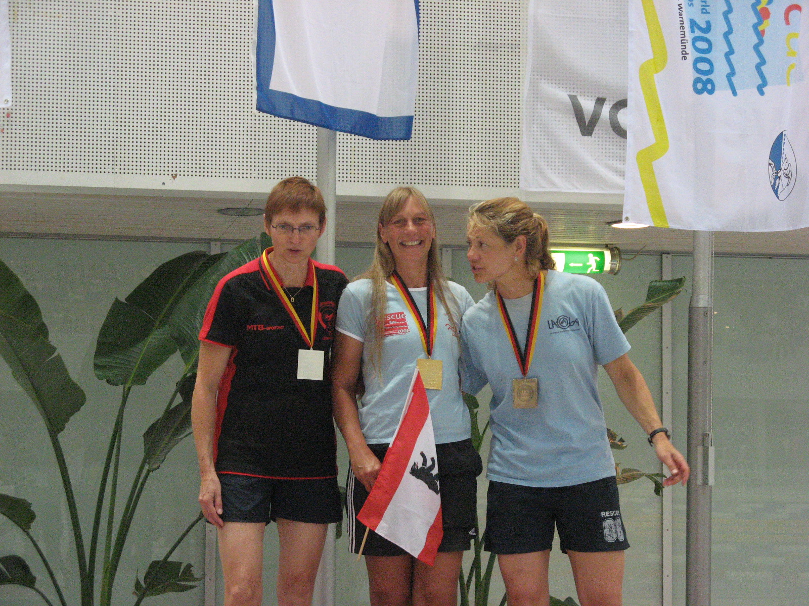 Mieke Hooooooover (links)