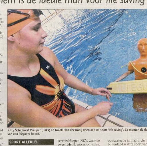 Kitty staat ook zo nu en dan in de lokale krant.